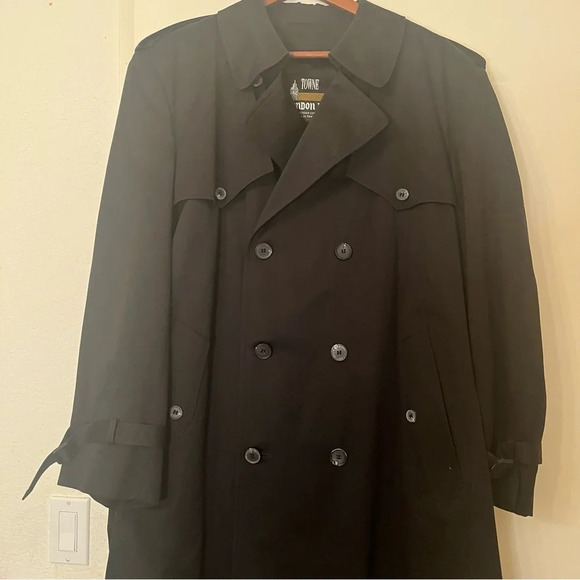 Towns by London Fog vintage double breasted trench coat, size 44 Regular - Picture 2 of 7